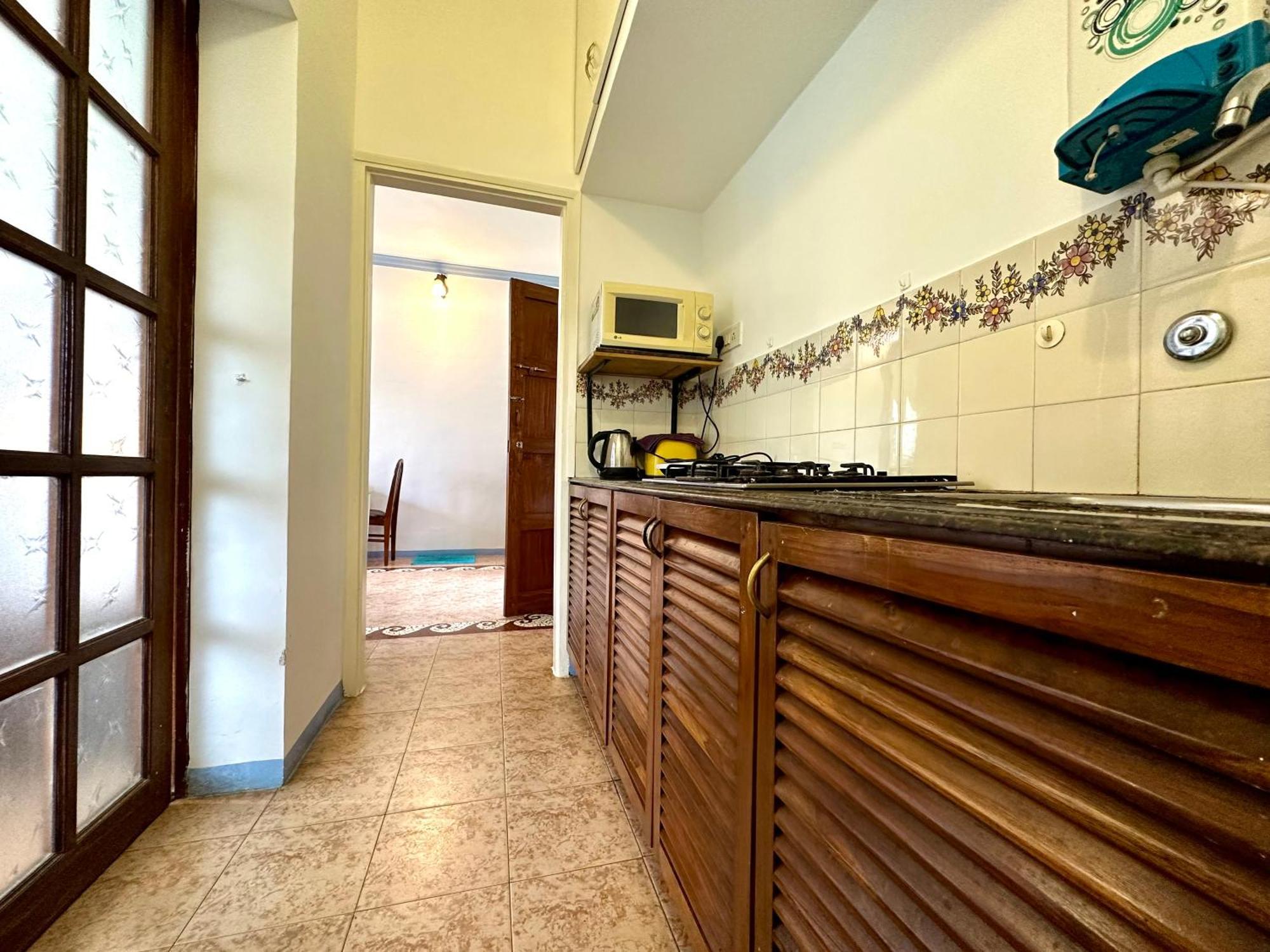 Elegance By The Goa Apartment *