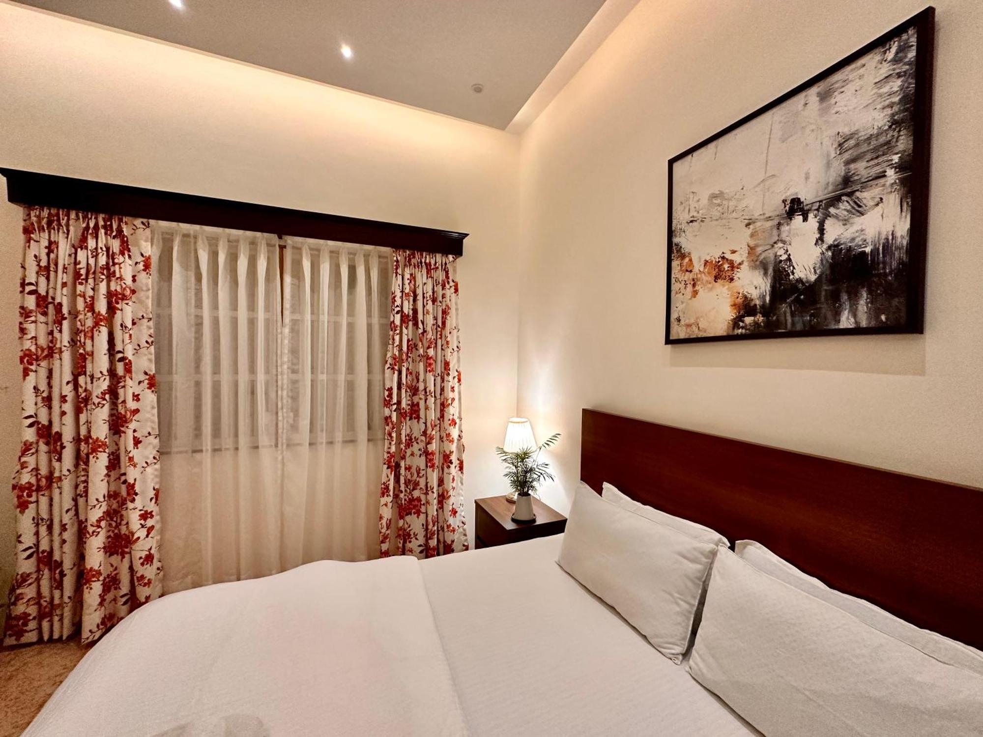 Elegance By The Goa Apartment